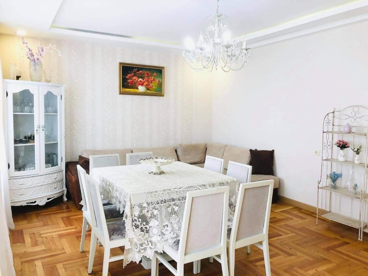Apartment Near The Sea บาทูมิ ภายนอก รูปภาพ