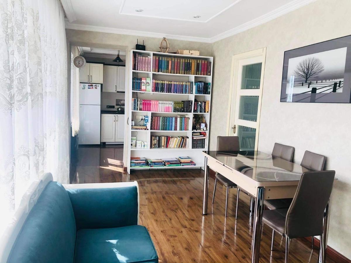 Apartment Near The Sea บาทูมิ ภายนอก รูปภาพ