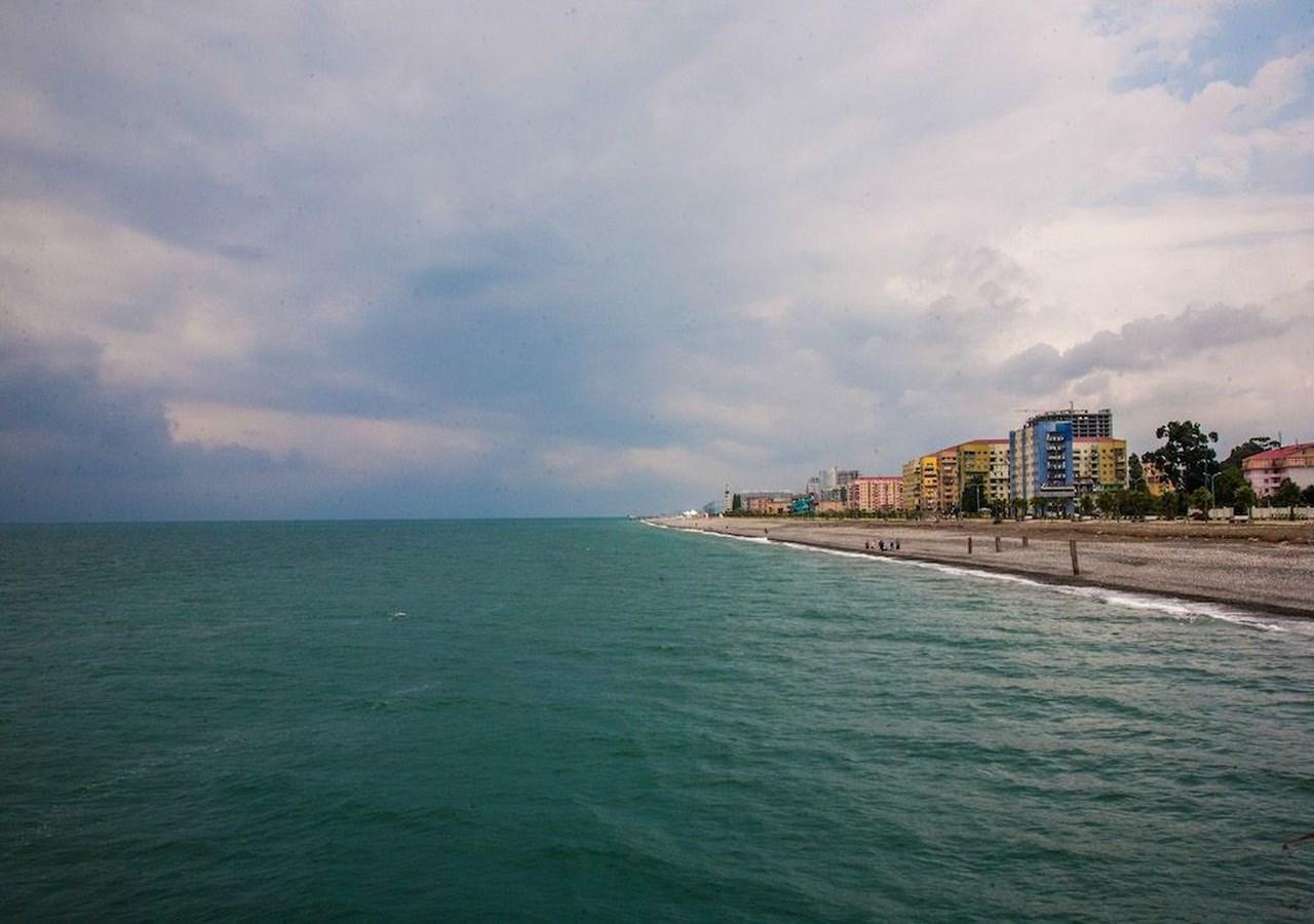 Apartment Near The Sea บาทูมิ ภายนอก รูปภาพ
